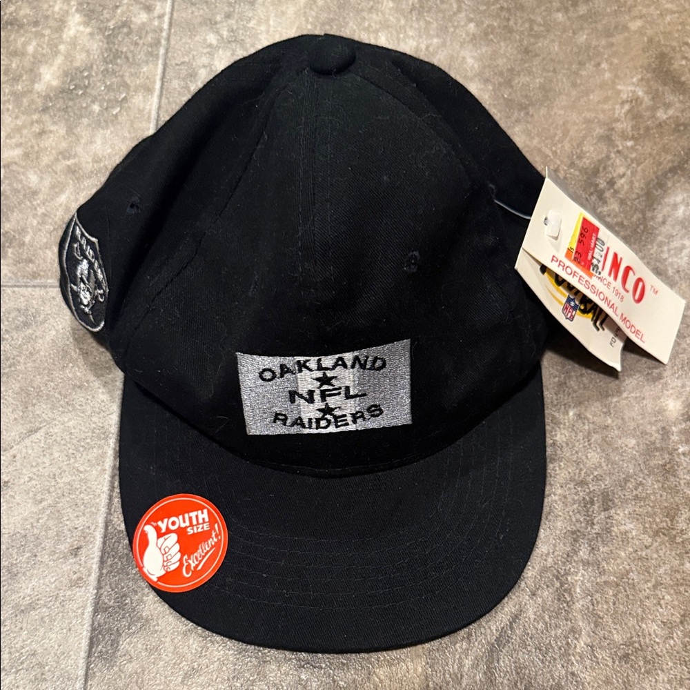 Deadstock Annco Play Football NFL Oakland Raiders SnapBack Hat